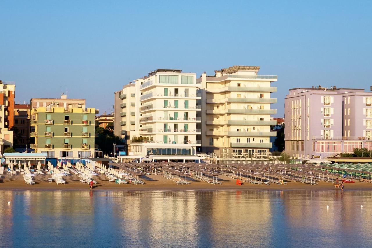 Hotel Delle Nazioni Pesaro Exterior photo