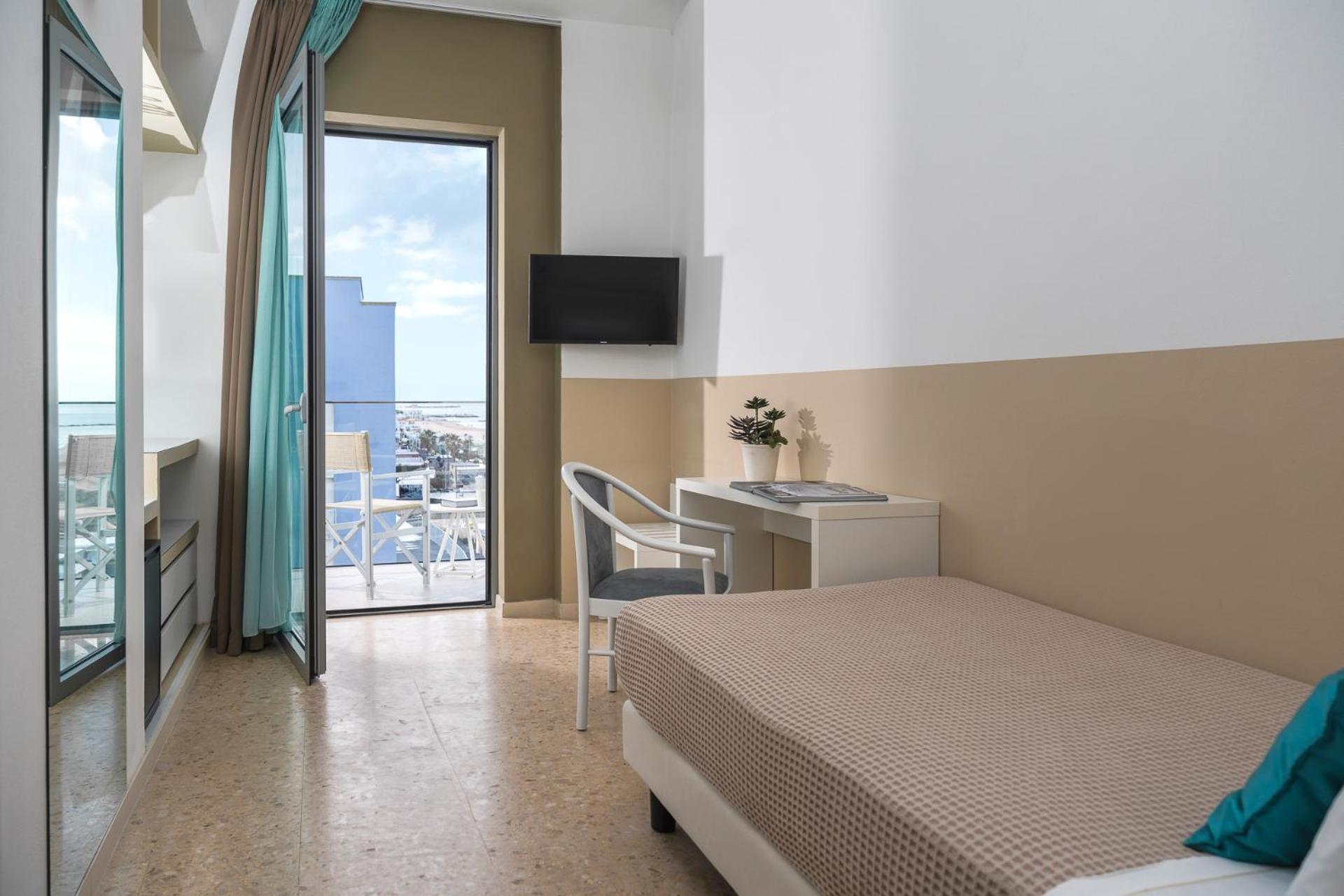 Hotel Delle Nazioni Pesaro Exterior photo