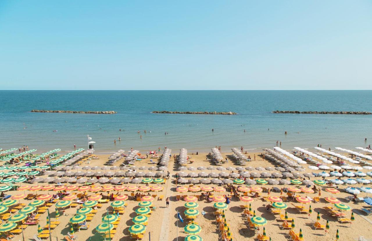 Hotel Delle Nazioni Pesaro Exterior photo